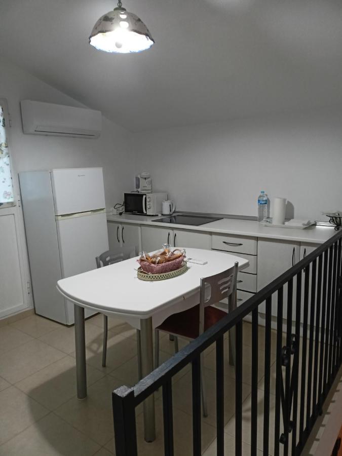 Appartamento La Casa Del Rio Setenil De Las Bodegas Esterno foto