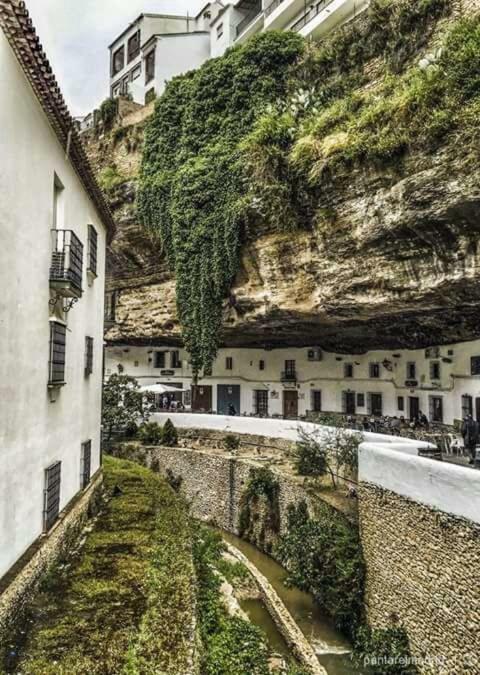 Appartamento La Casa Del Rio Setenil De Las Bodegas Esterno foto